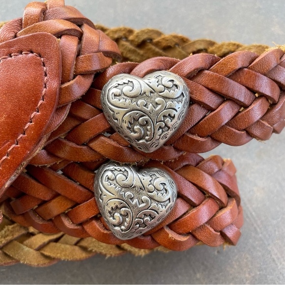VINTAGE Brown Braided Leather Belt with Silver Heart Conhos - Picture 4 of 6